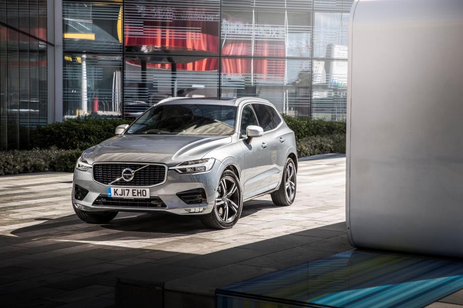  Volvo XC60 D5 R-Deisgn 2017 года  (UK) (фото 23 из 82)
